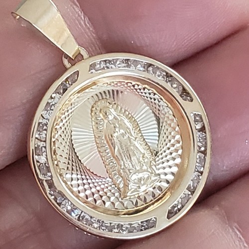 real 14k gold virgin Mary guadalupe pendant diamond cut 1.15 inch long round - Picture 6 of 7