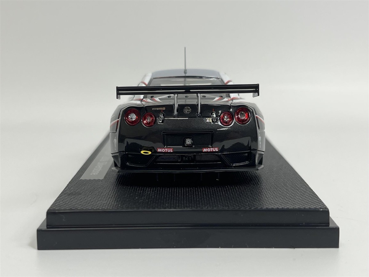 エブロ 日産 GT-R GT1 2009 プレゼンテーション シルバー