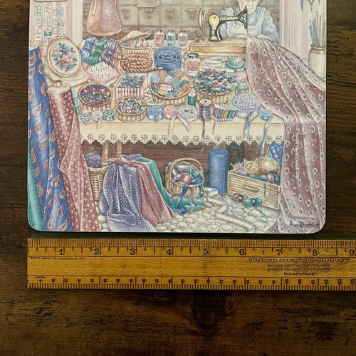 Tabla de cortar melamina Wilscombe de colección costurera Inglaterra Miss Eve - Imagen 5 de 5