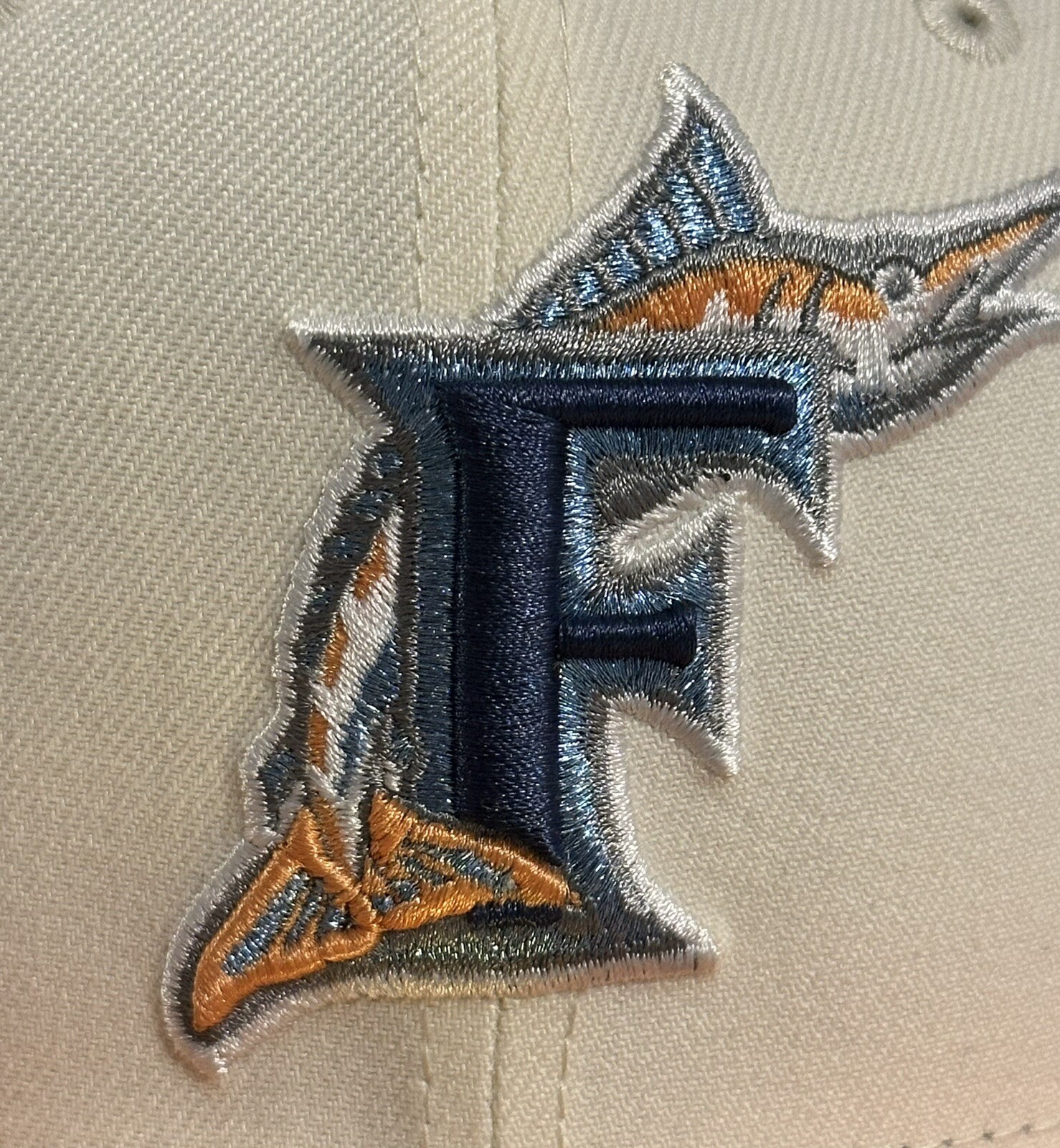 Picture 4 of 7