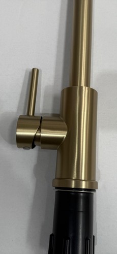 Liquida CT595BR Brushed Brass Kitchen Mixer Tap, Pull Out Spray Head - GRADED - Picture 3 of 16