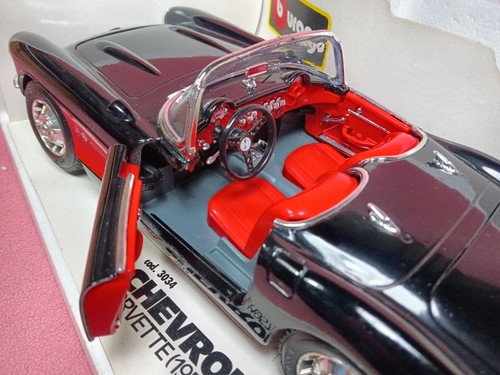 Burago 1/18 Scale Diecast 1957 Chevrolet Corvette. Red/Black #3034 EUC - Picture 3 of 9