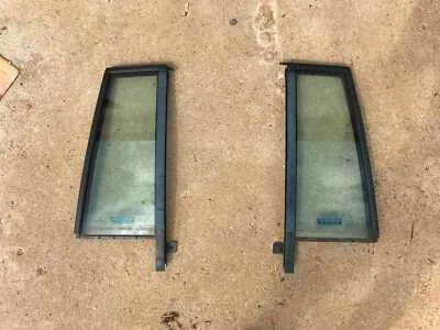 JEEP GRAND CHEROKEE ZG DREIECKSFENSTER HINTERE TÜREN LINKS UND RECHTS !!!! - Bild 1 von 4