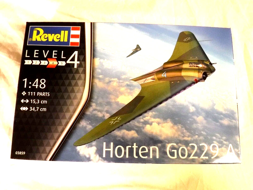 1/48 Revell German Horten Go229 A What IF Level 4 Bausatz # 03859