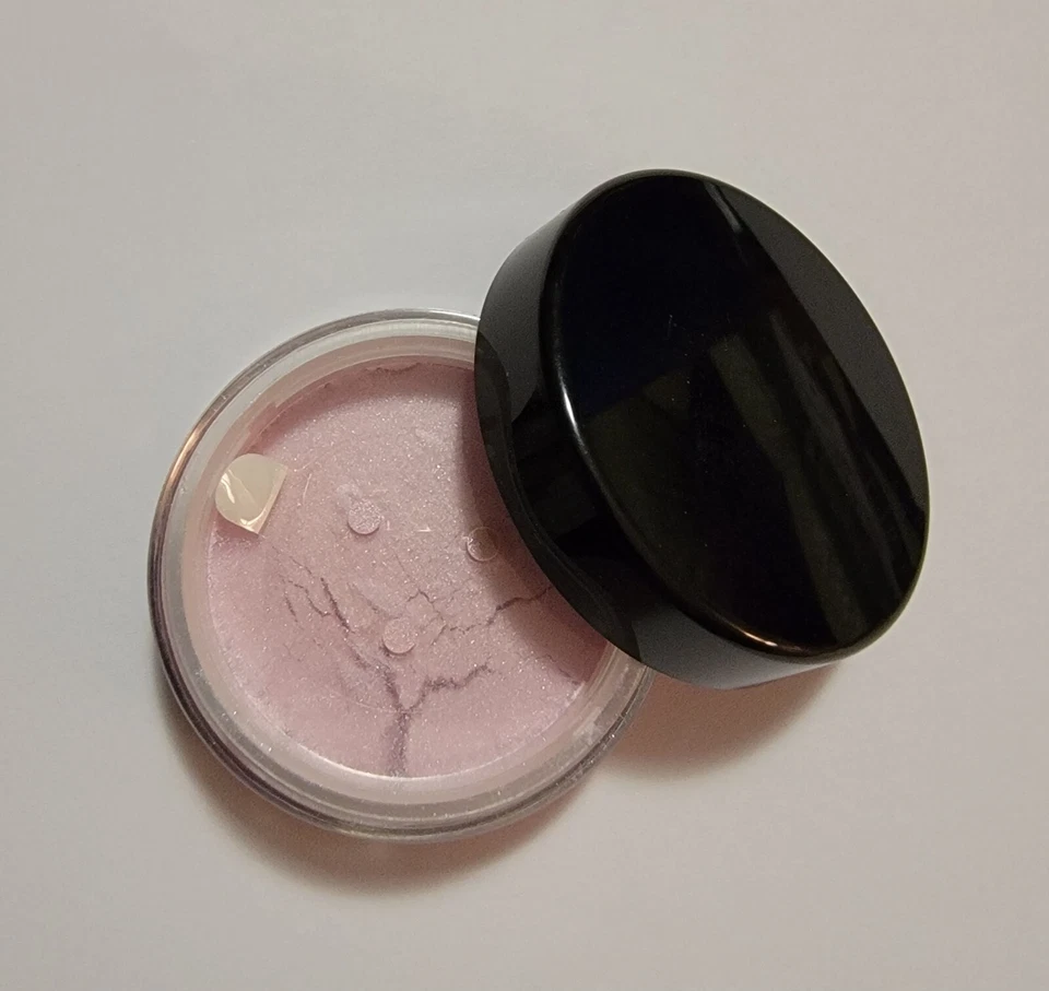 PURE ESSENTIAL MINERALS BARE EYES SHADOW - PEARL PINK 10g jar/ 2 g minerals - Image 2 of 2