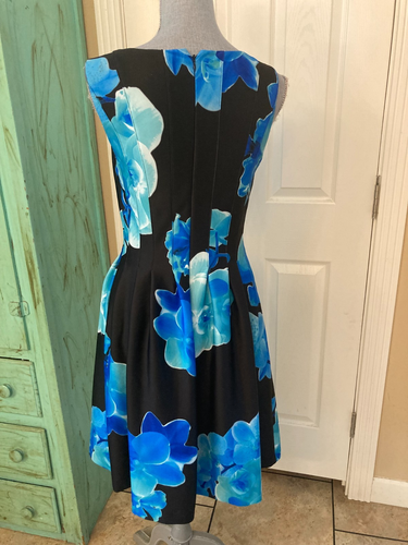 CALVIN KLEIN, STRETCHY, SLEEVELESS, FULLY LINED, FIT & FLARE DRESS, S-M - Picture 5 of 8