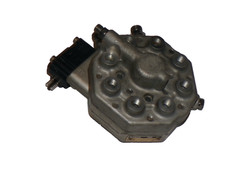 MERCEDES W126 R107 560SEL 420SEL 560SL FUEL DISTRIBUTOR 0 438 101 018