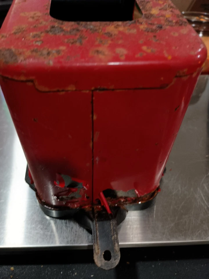 Remolque para camiones y caballos Ford Nylint Stables de colección acero prensado juguete escala 1/16 Foto 3 de 4