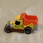 Vtg Hot Wheels Blackwall 1977 A Truckn Dump Truck Yellow Moving Parts Hong Kong