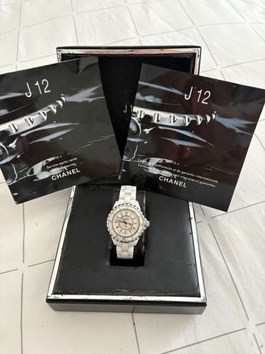 CHANEL J12 White Ceramic 33mm Watch - Picture 2 of 2