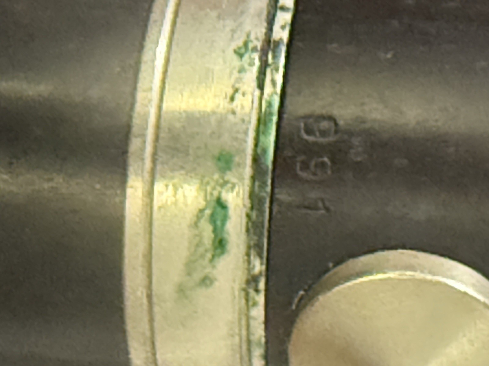 Picture 16 of 24
