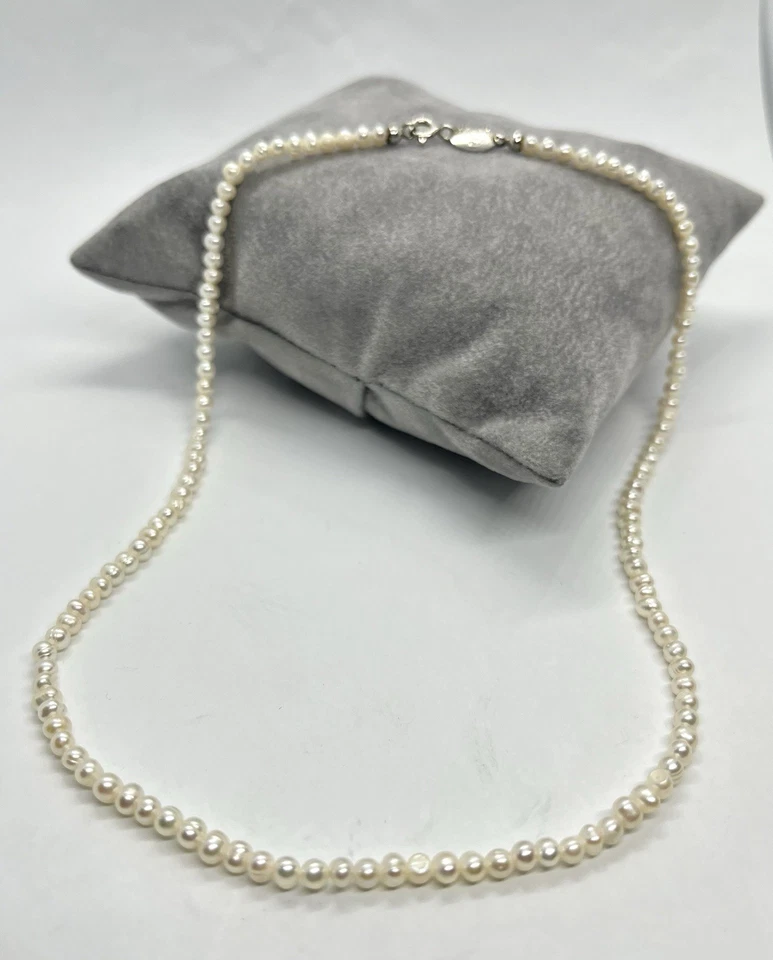 Collana Perle d’Acqua Dolce 3mm con Chiusura in Argento 925 – 40 cm - Immagine 3 di 4