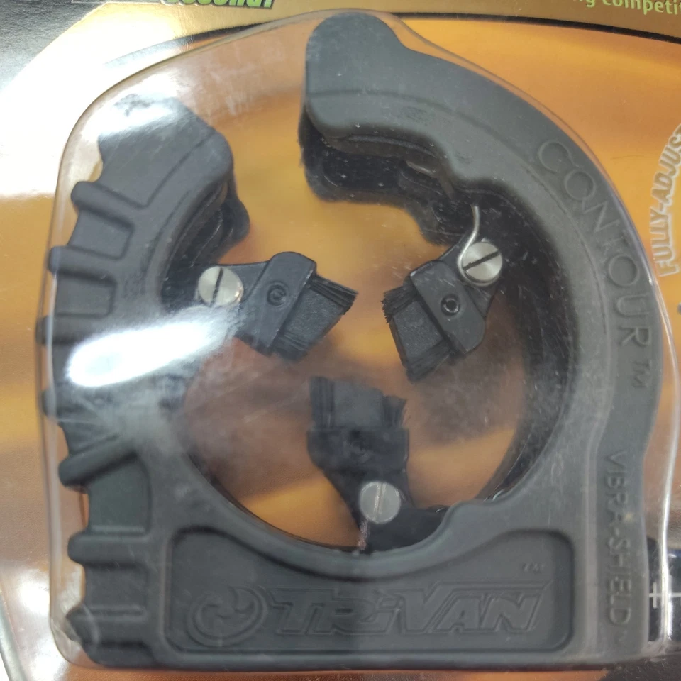 TRIVAN CONTOUR RIGHT HAND ARROW REST NEW - Image 3 of 4