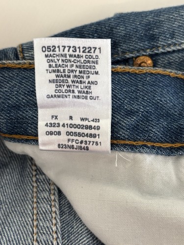 Levi Strauss Relaxed Fit 550 33/30 Men’s Jeans Tapered Leg Sits at Waist NWT - Picture 8 of 9