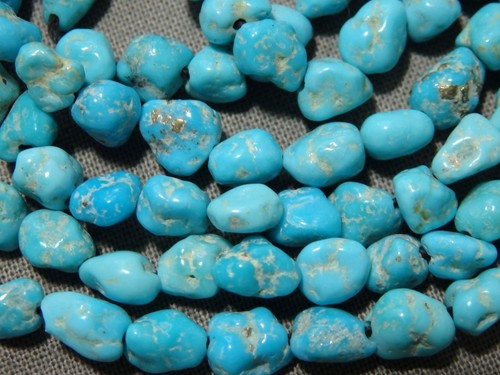 Natural SLEEPING BEAUTY TURQUOISE 5-7mm Long Nuggets BEADS 18" Strand 70cts+ - Picture 2 of 10