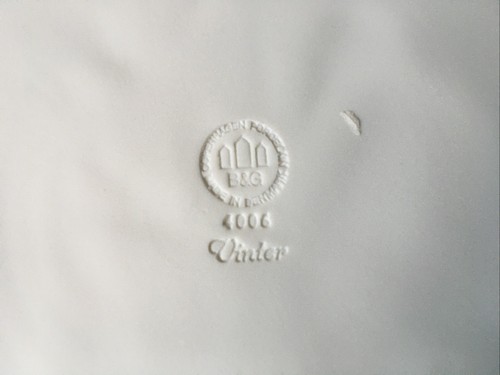 ROYAL COPENHAGEN - BING & GRONDAHL - Bas-relief en Porcelaine Biscuit «L’hiver» - Picture 6 of 8