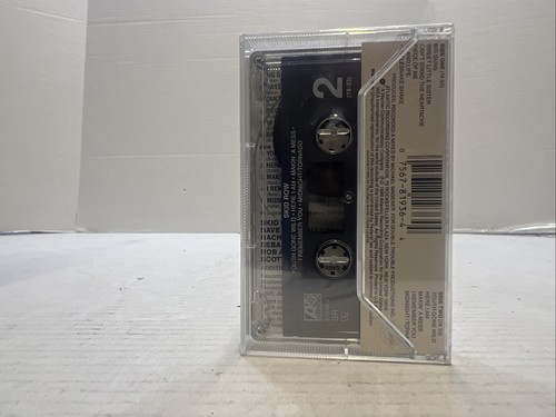 SKID ROW New Cassette Debut Tape 1989 Atlantic, SEALED NOS - Picture 2 of 5