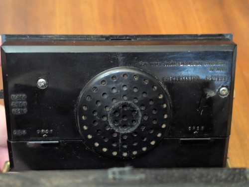 Ancien RADIO / RÉVEIL DE VOYAGE À TRANSISTORS BULOVA 6 NON TESTÉ - Photo 2/16