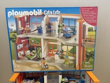 PLAYMOBIL City Life Furnished Children's Hospital Playset (6657) With OG Box