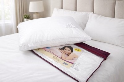 2 x Kissen  Kopfkissen Schlafkissen Pillow 50 x 70 cm, 1100 g.  inkl. Tasche