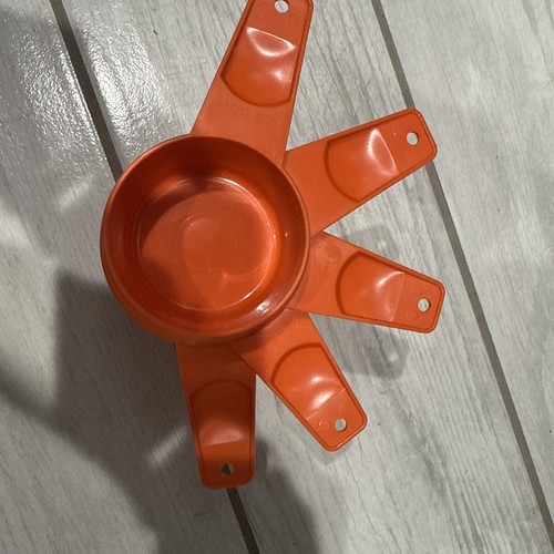 Vintage Tupperware 5-teiliges Set verschachtelte Kunststoff Messbecher in orange - Bild 2 von 13