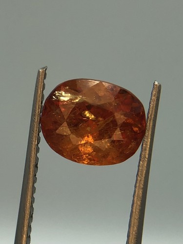Natural Spessartite Garnet 1.90 Carats Loose Gemstone - Picture 4 of 7