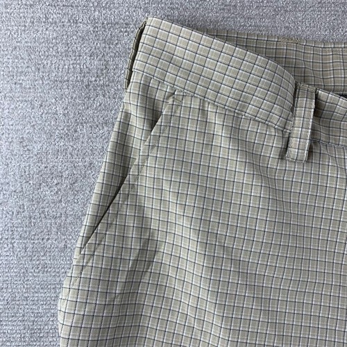 IZOD GOLF Chino Shorts Mens Size 36 Khaki Plaid Athletic Classic Preppy Everyday - Picture 6 of 15