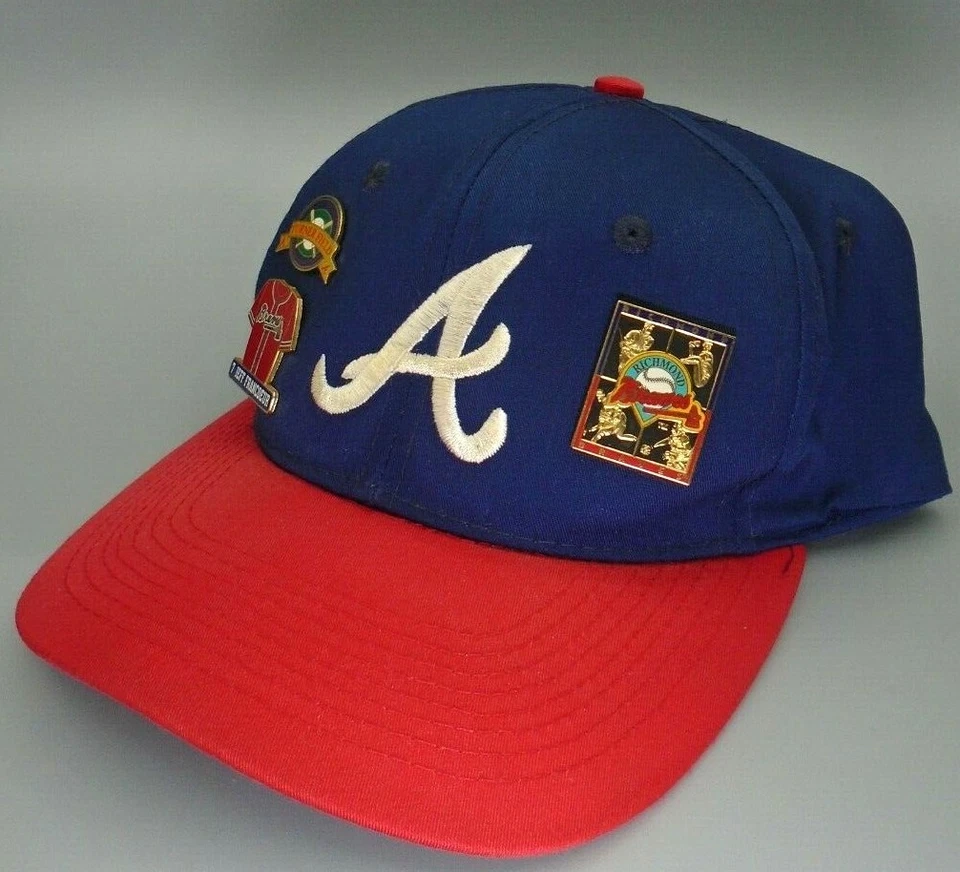 Vintage Atlanta Braves MLB Genuine Merchandise Baseball Snapback Cap Hat & Pins  - Image 2 of 4
