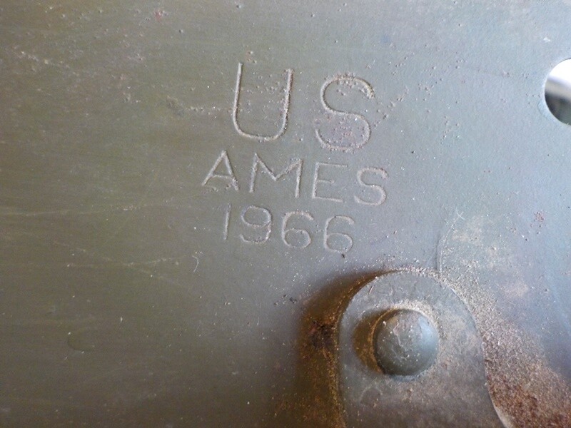 Vintage 1966 US Military Entrenching Tool Shovel and Pick & Case