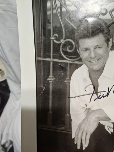 Signed Frankie Avalon Teen Idol, Pop Rock Singer, Actor, 8x10 Picture Vintage - Picture 4 of 5