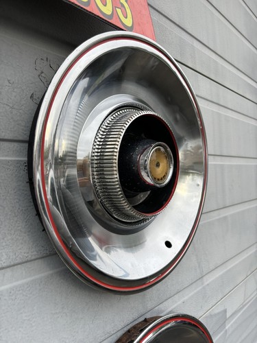 1965 Chrysler Imperial Gold /Red AccentsBeautiful 15”Hubcaps4 Rare Oem Stainless - Picture 7 of 10