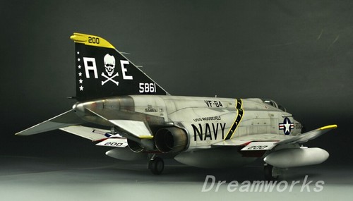 Ganador Construido 1/32 F-4J Phantom VF-84 Jolly Rogers USS Roosevelt CVA-41 - Imagen 4 de 24