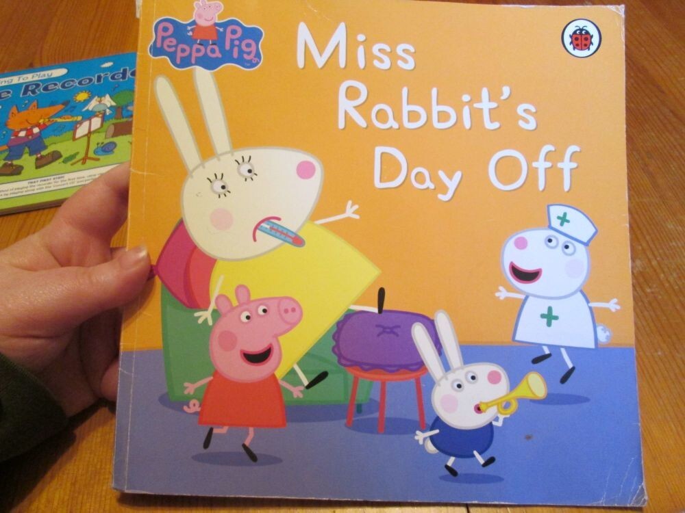 Peppa Pig: Miss Rabbit's Day Off,Mandy archer