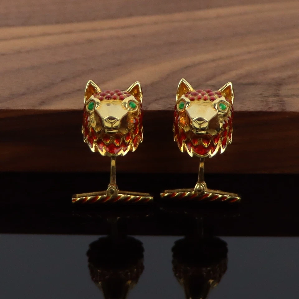 Vintage David Webb Pair of Enamel and Gold Cuff Links - Image 3 of 4