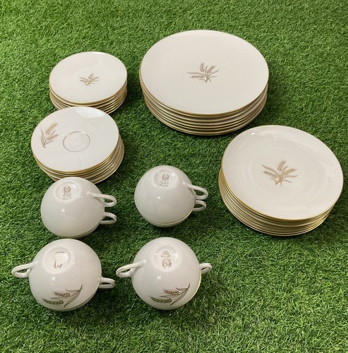 Vintage USA Lenox Wheat China Dinner Plates  R-442 Beige W/Gold Trim Lot Of 39 - Picture 2 of 15