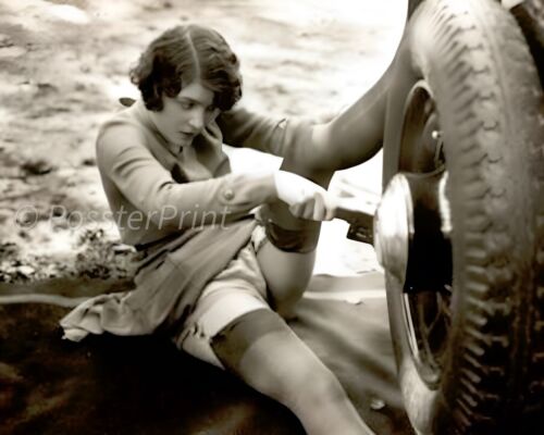 Flappers Photo Girls Vintage 1920s Automobil - Pint 8x10 -