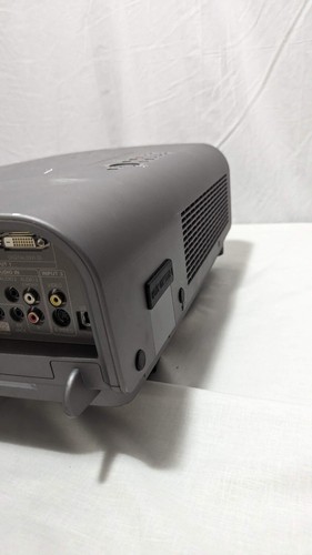 Lot 2 EIKI LC-XG300 Projector 4500 Lumens Home Theater Presentation Parts Repair - Picture 12 of 14