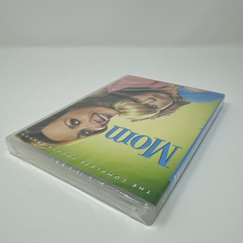 Mom: The Complete Fourth Season - Picture 3 of 3