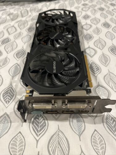 Gigabyte GTX 980 Windforce Edition 4GB Graphics Card (GV-N980WF3OC-4GD) - Picture 3 of 5