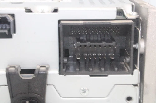 39012675 Sistema Audio/Radio Cd para OPEL CORSA E * 1500681 - Imagen 4 de 5