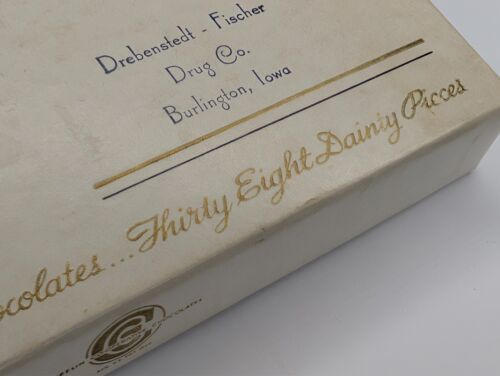 Caja de chocolates delicados tapiz de la década de 1950 Burlington, IA Drebenstedt Fischer Drug E8 - Imagen 6 de 12