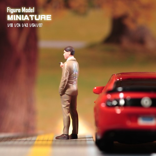 1/18 1/24 1/43 1/64 1/87 Miniatures Khaki Suit Smoking Man Scene Figures F Cars - Picture 5 of 11