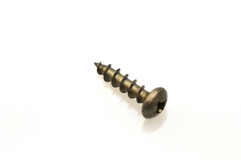 Qty 5000 - Pack Antique Brass Wood Screws, #6 x 5/8 PAN HEAD, Combo Drive - Image 3 of 4