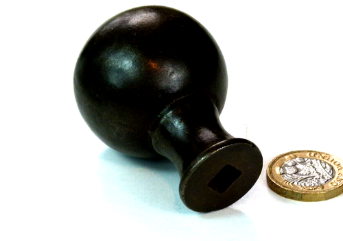 SINGLE GEORGIAN REGENCY ANTIQUE CAST IRON/STEEL ROUND DOOR KNOB HANDLE