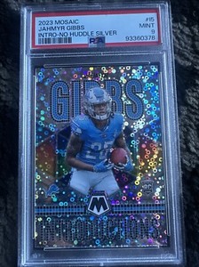 2023 Panini Mosaic JAHMYR GIBBS RC Rookie Introductions SILVER No-Huddle PSA 9