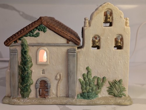 Vintage Mervyn's California Lighted Replica Mission House Santa Ines (E4) - Picture 4 of 6