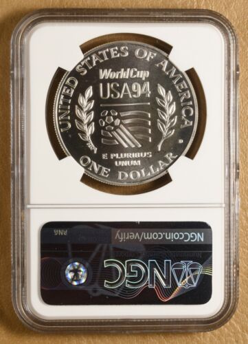 1994 D World Cup Commemorative Silver Dollar NGC MS69 - Picture 2 of 2