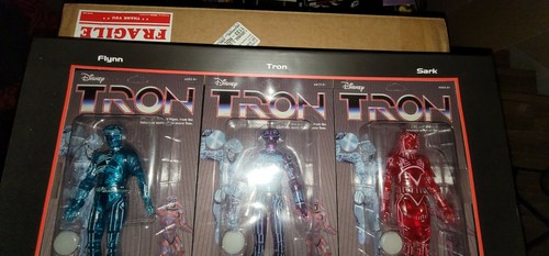 Gentle Giant Diamond Select SDCC Exclusivo TRON PAQUETE DE 3 + VHS Figura de Lujo FLYNN - Imagen 4 de 8