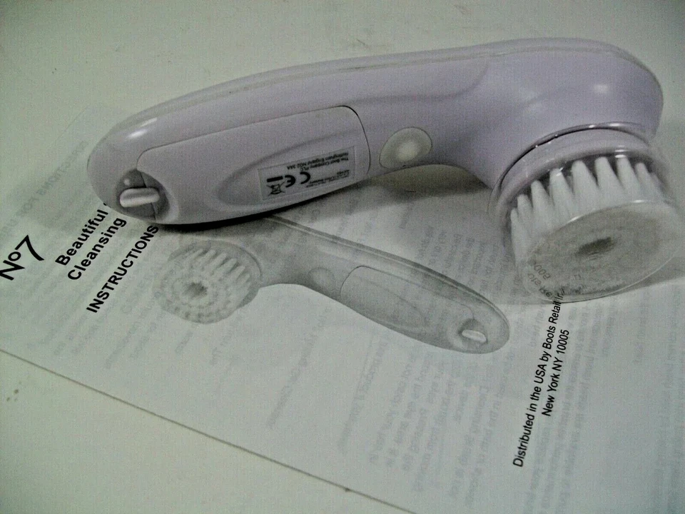 Cepillo Facial Botas Nº7 Cepillo de Limpieza Facial con Instrucciones Batería Foto 2 de 2