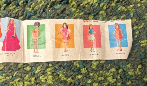 Vintage Dawn Puppe Modenschau Papier Katalog verbreitet - Bild 3 von 6